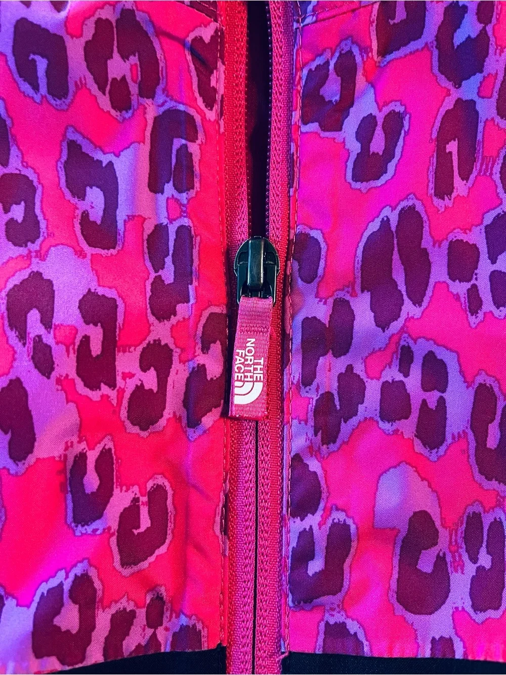 The North Face Girls Pink Leopard Print Hooded Winter Jacket 3T